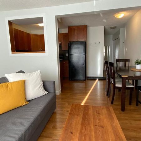 Cozy 2-Bedroom Condo Near Downtown, With Laundry, Parking, Balcony YYC Dış mekan fotoğraf